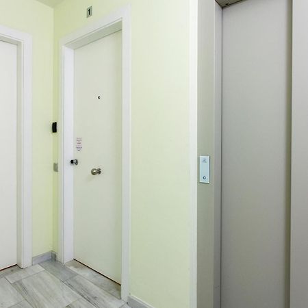 Weflating Modern Diagonal Appartement Barcelona Buitenkant foto